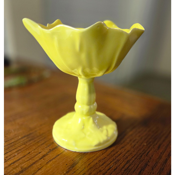 Vintage Yellow Martan Portugal Pottery Flower Compotes Set of 4 - Picture 11 of 14